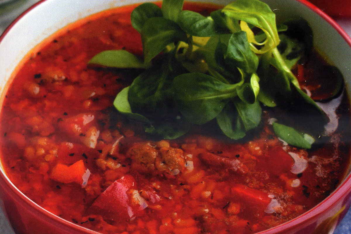 Густой томатный суп с фаршем и булгуром